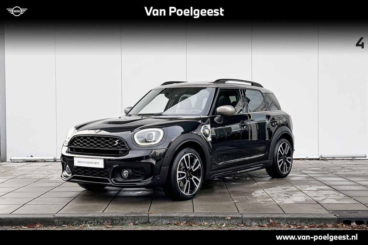 MINI Countryman - 2.0 Cooper S E ALL4 John Cooper Works Comfort Acces / Glazen Schuifdak / Achteruitrij Came - AutoWereld.nl