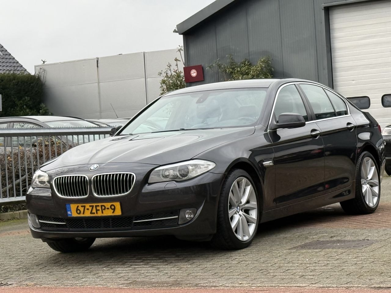 BMW 5-serie - 520d Executive Leer Xenon Navi - AutoWereld.nl