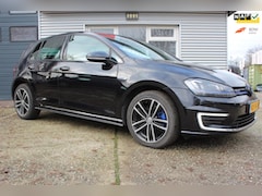 Volkswagen Golf - 1.4 TSI GTE Connected Series Hybride, nette zuinige sportieve auto, boekjes, nieuwe apk, i