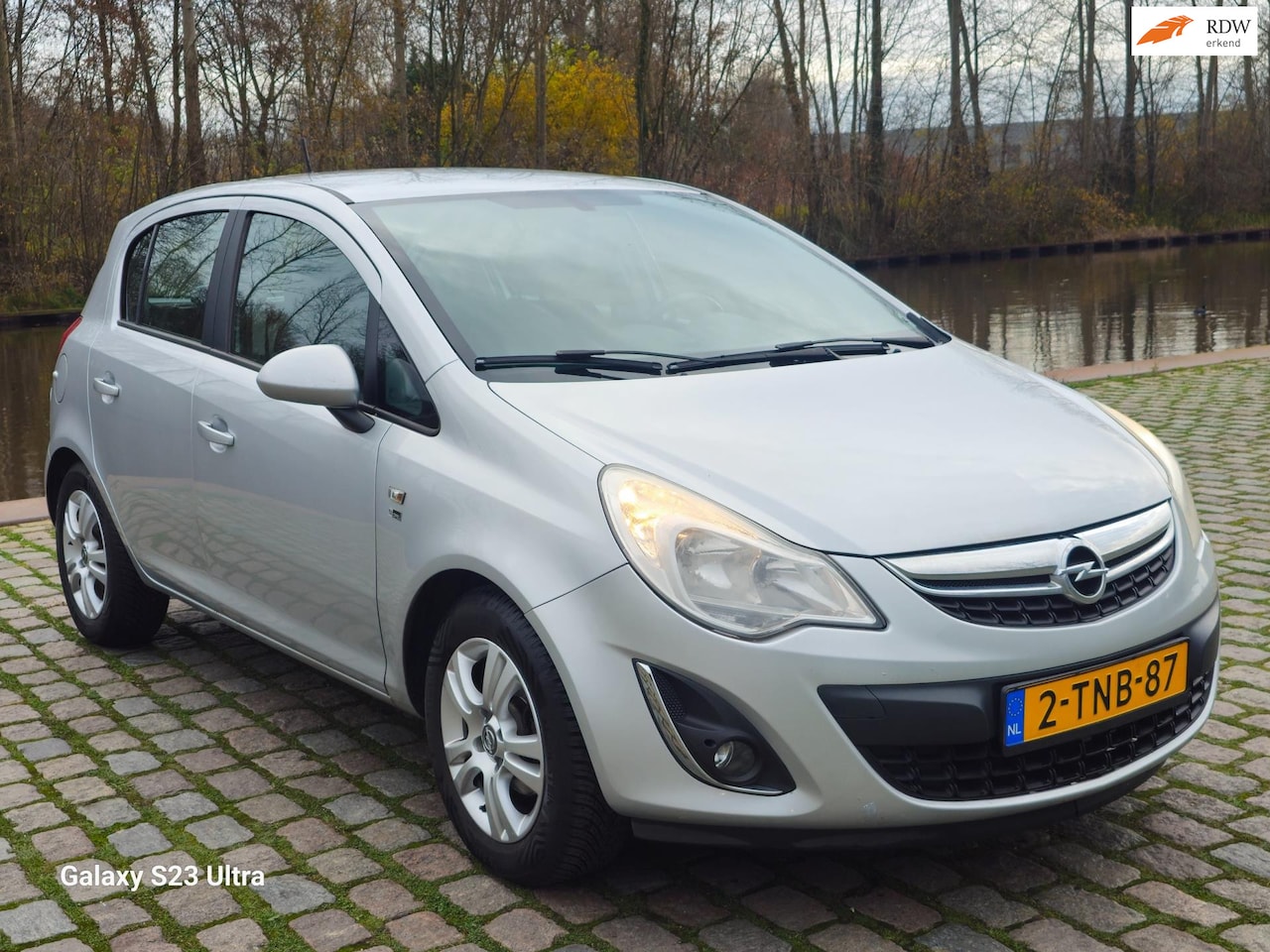 Opel Corsa - 1.2-16V Anniversary Edition airco cruis control elektrische ramen cv op afs - AutoWereld.nl