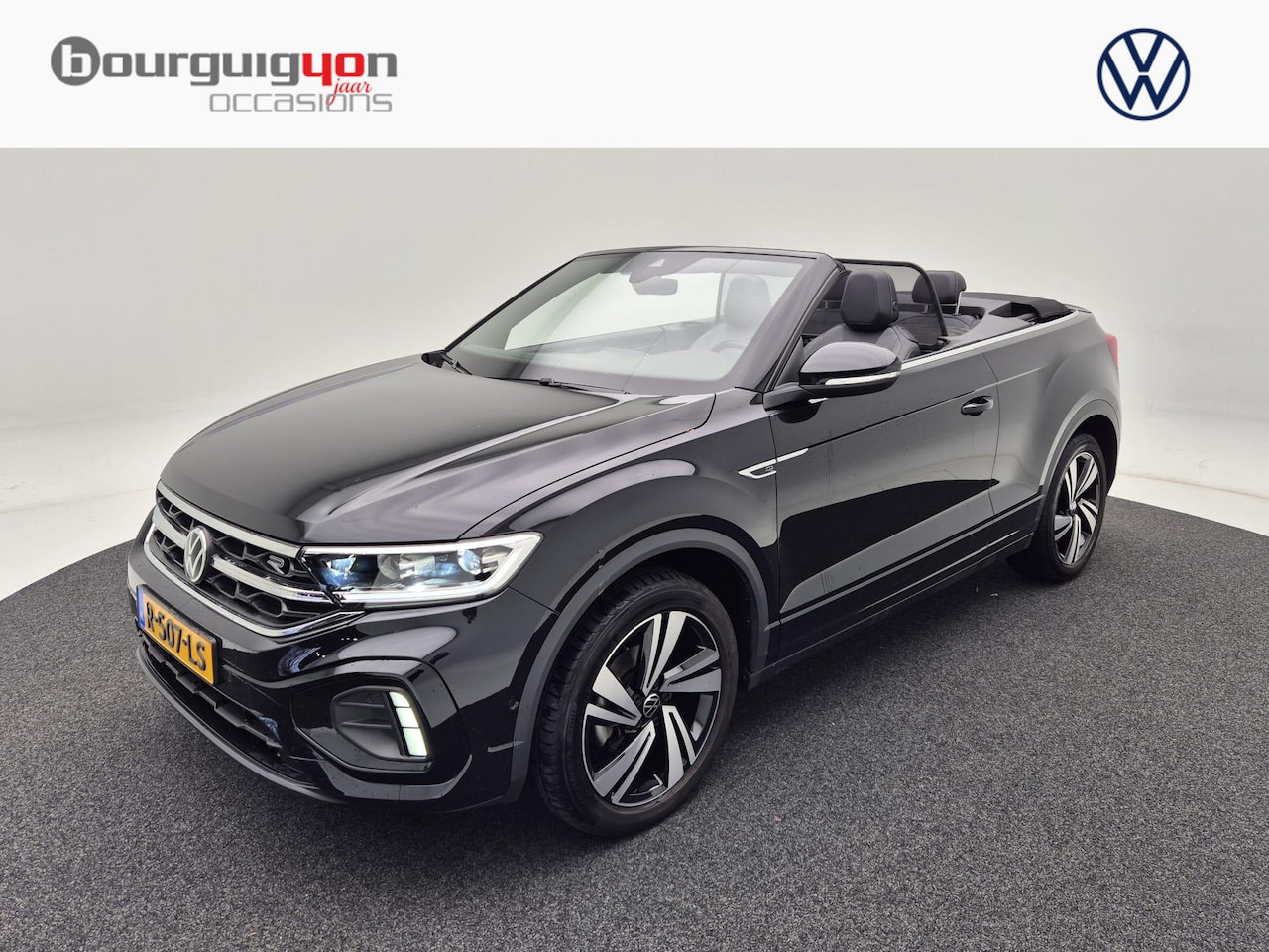 Volkswagen T-Roc Cabrio - 1.5 TSi 150 Pk Automaat R-Line | Full LED | 18 Inch | Carplay | Stoelverwarming | Adaptive - AutoWereld.nl