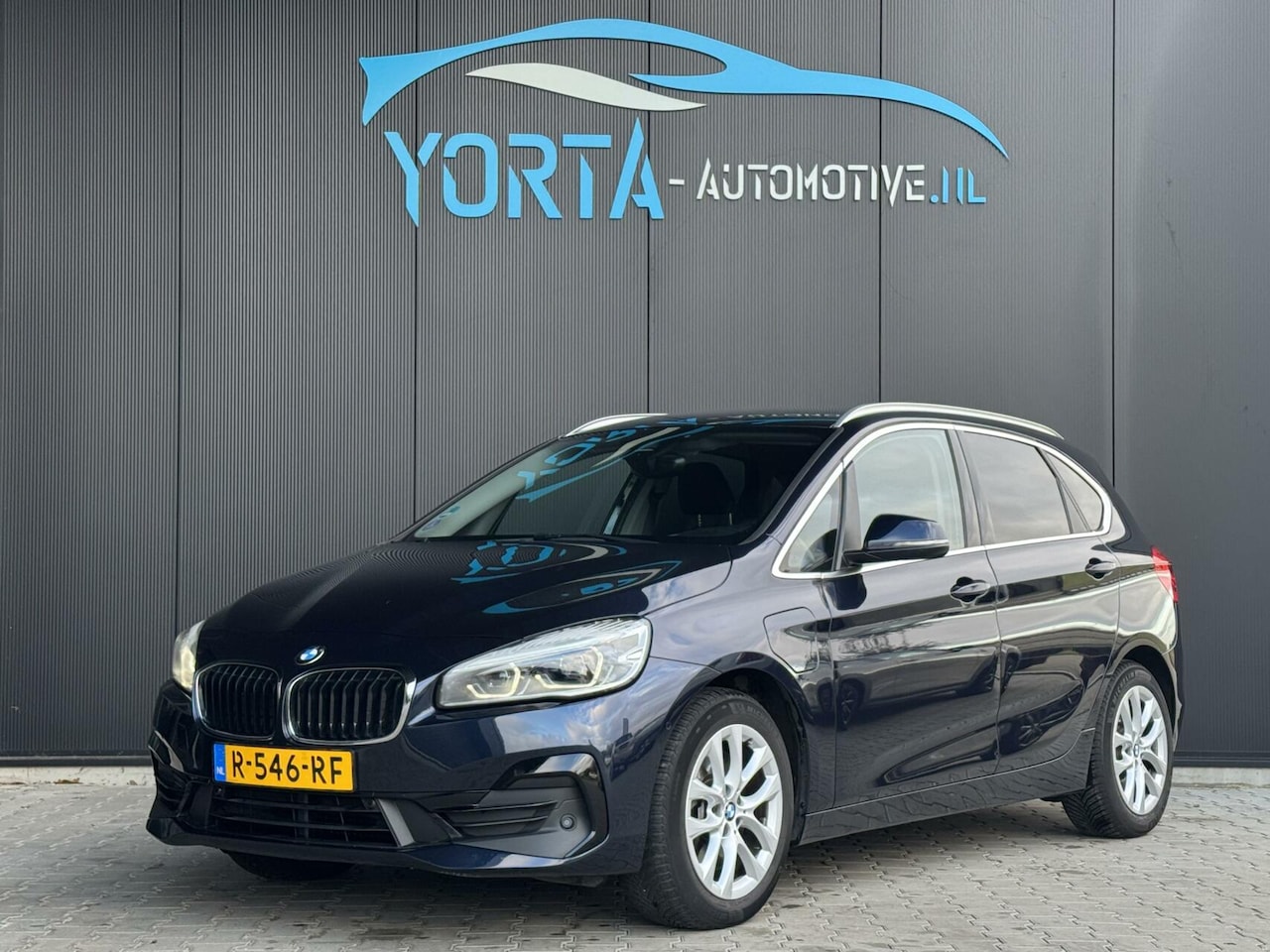 BMW 2-serie Active Tourer - LCI 225xe iPerformance High Executive - AutoWereld.nl