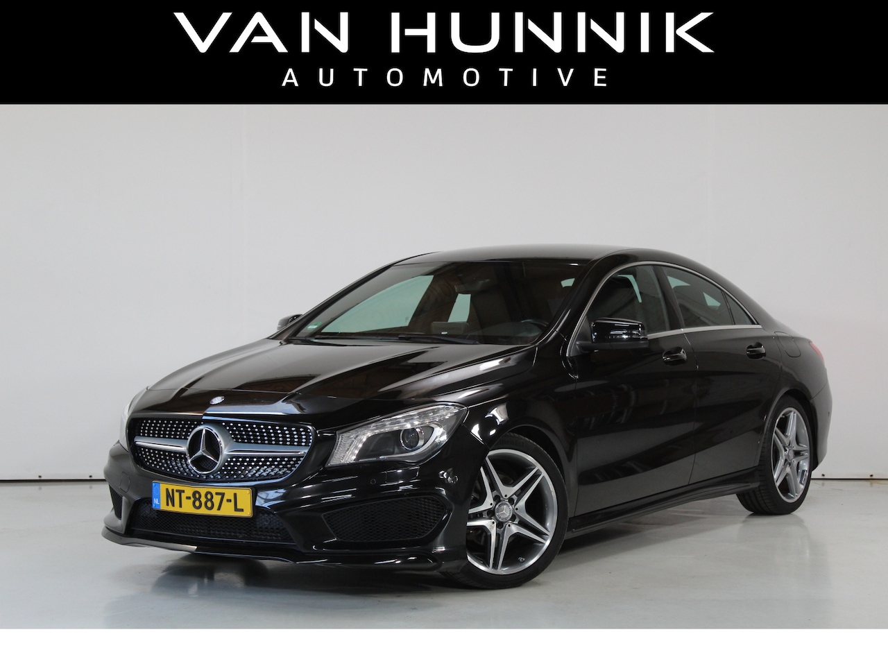 Mercedes-Benz CLA-Klasse - 180 OrangeArt Edition AMG | Clima | Cruise | Pdc - AutoWereld.nl