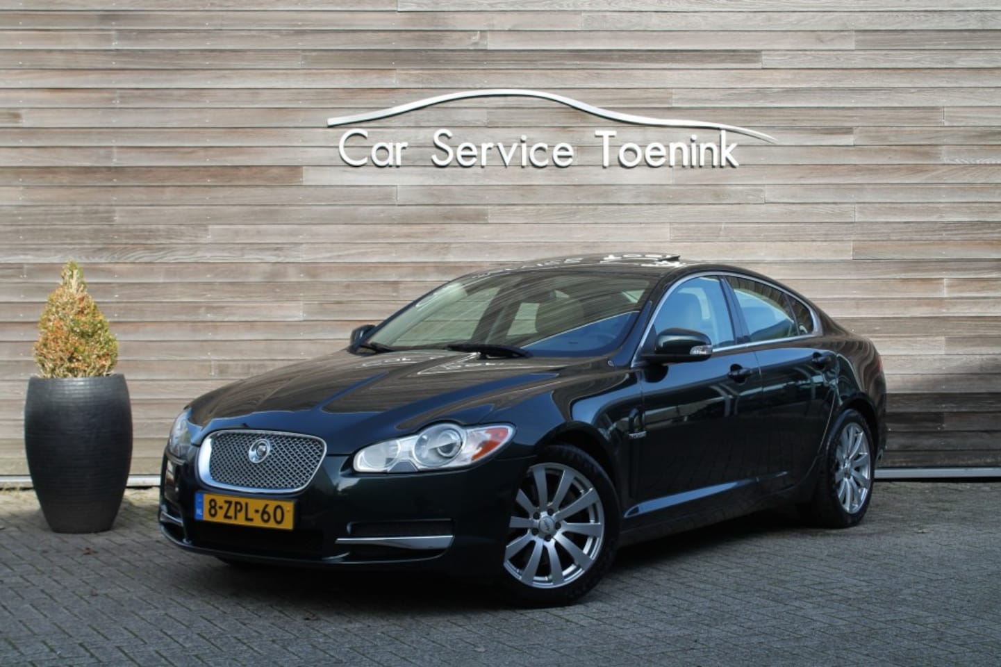 Jaguar XF - 4.2 V8 YOUNGTIMER! - AutoWereld.nl