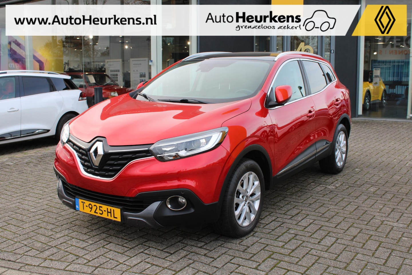 Renault Kadjar - TCe 130 Intens Panoramadak | Parksensors Achter | weinig kms | - AutoWereld.nl