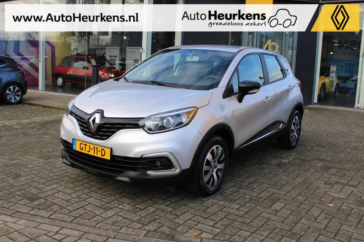 Renault Captur - TCe 90 Limited | All Season Banden | - AutoWereld.nl