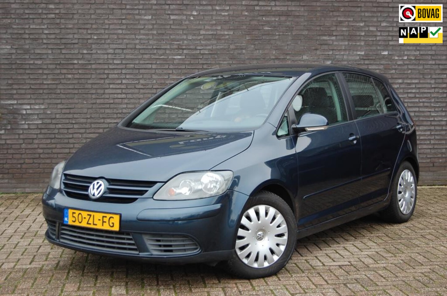 Volkswagen Golf Plus - 1.4 Optive 3 1.4 Optive 3 - AutoWereld.nl