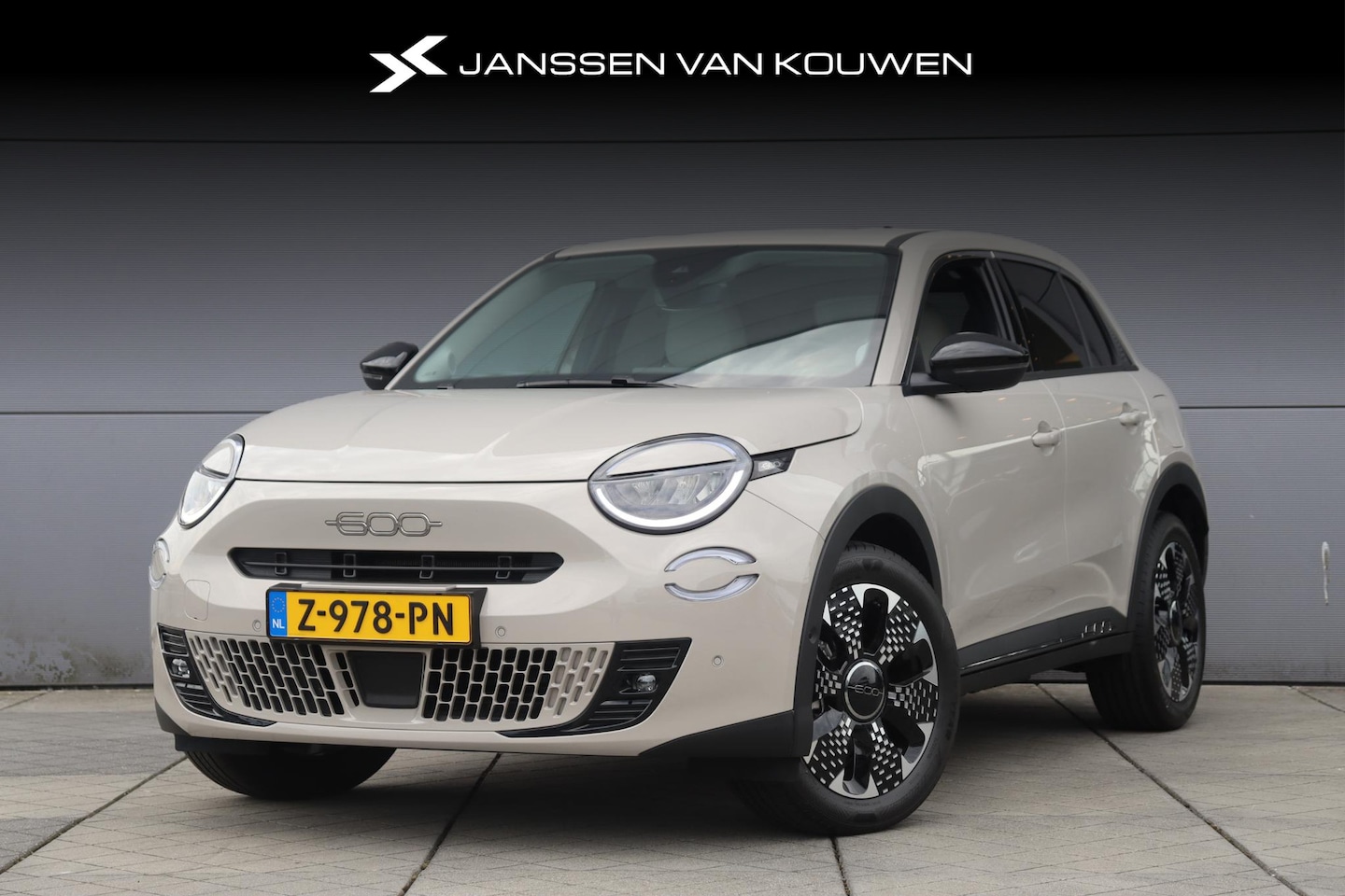 Fiat 600e - La Prima 54 kWh / Navi / Leder / Voordeel! - AutoWereld.nl