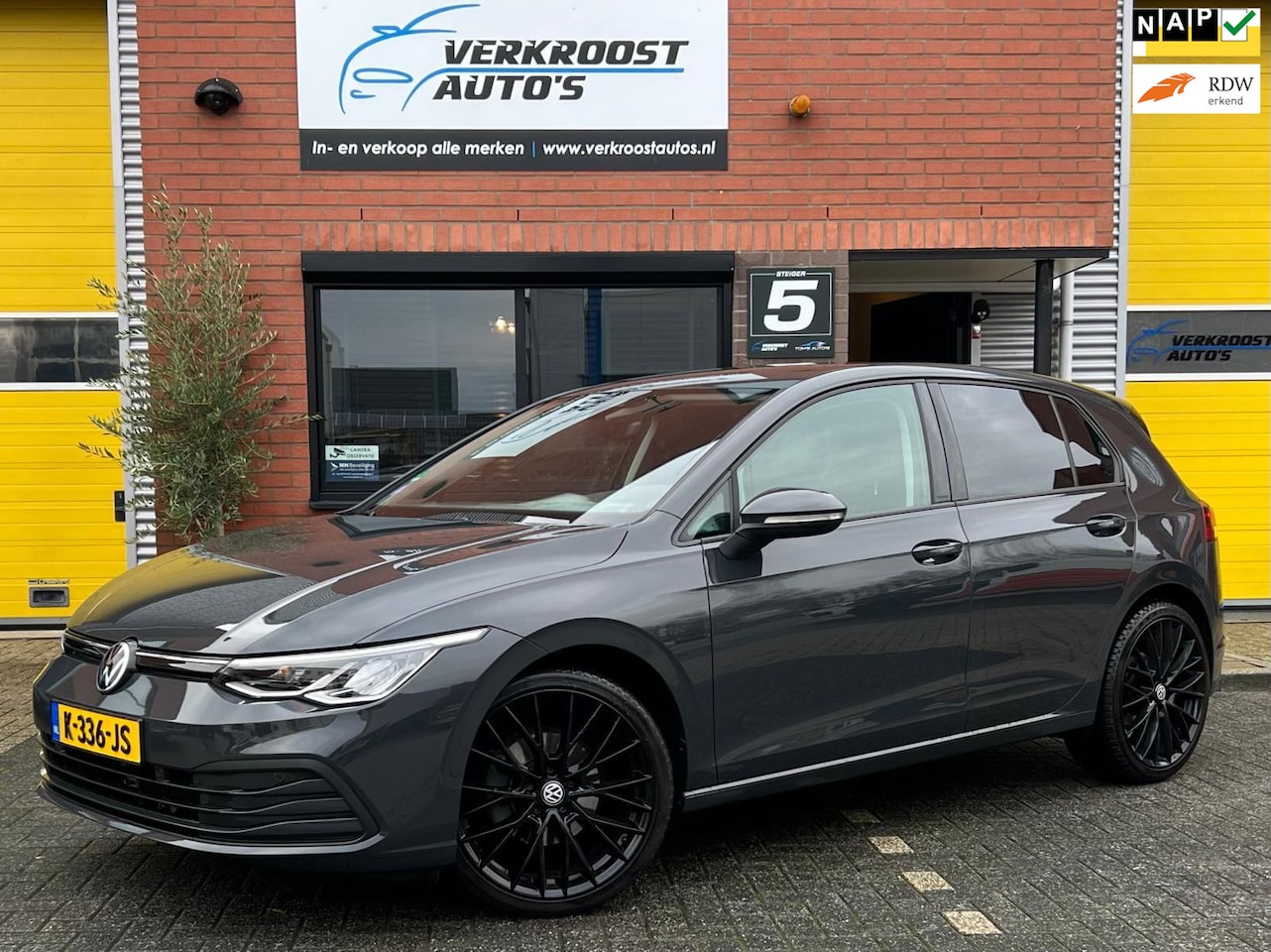 Volkswagen Golf - 1.5 TSI Life sfeerverlichting. CarPlay. cruise - AutoWereld.nl