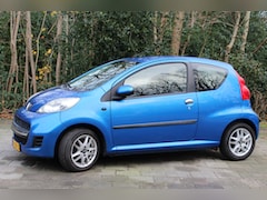 Peugeot 107 - 1.0-12V Urban Move airco Hartstikke leuke auto