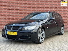 BMW 3-serie Touring - 318i / Touring / Airco / Cruise control / M-pakket