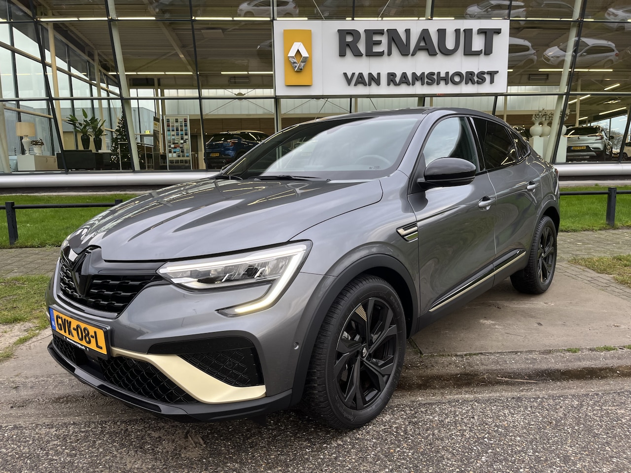 Renault Arkana - 1.6 E-Tech hybrid 145 E-Tech engineered / Dealer onderhouden / Automaat / Camera / Stoelve - AutoWereld.nl