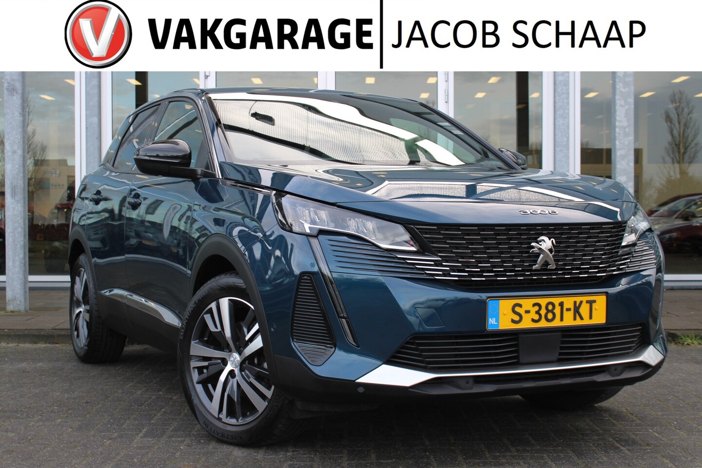 Peugeot 3008 - 1.2 PureTech Allure Pack Business / Navi / Camera / PDC / Stoelverwarming / AUTOMAAT - AutoWereld.nl