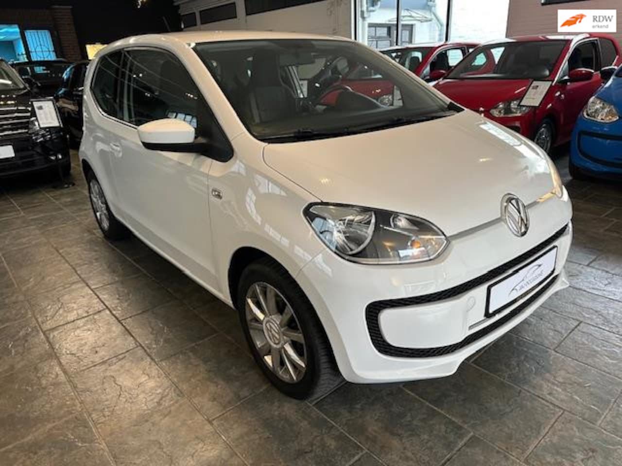 Volkswagen Up! - 1.0 move up! BlueMotion | Airco | Navi | Stoelverwarming | - AutoWereld.nl