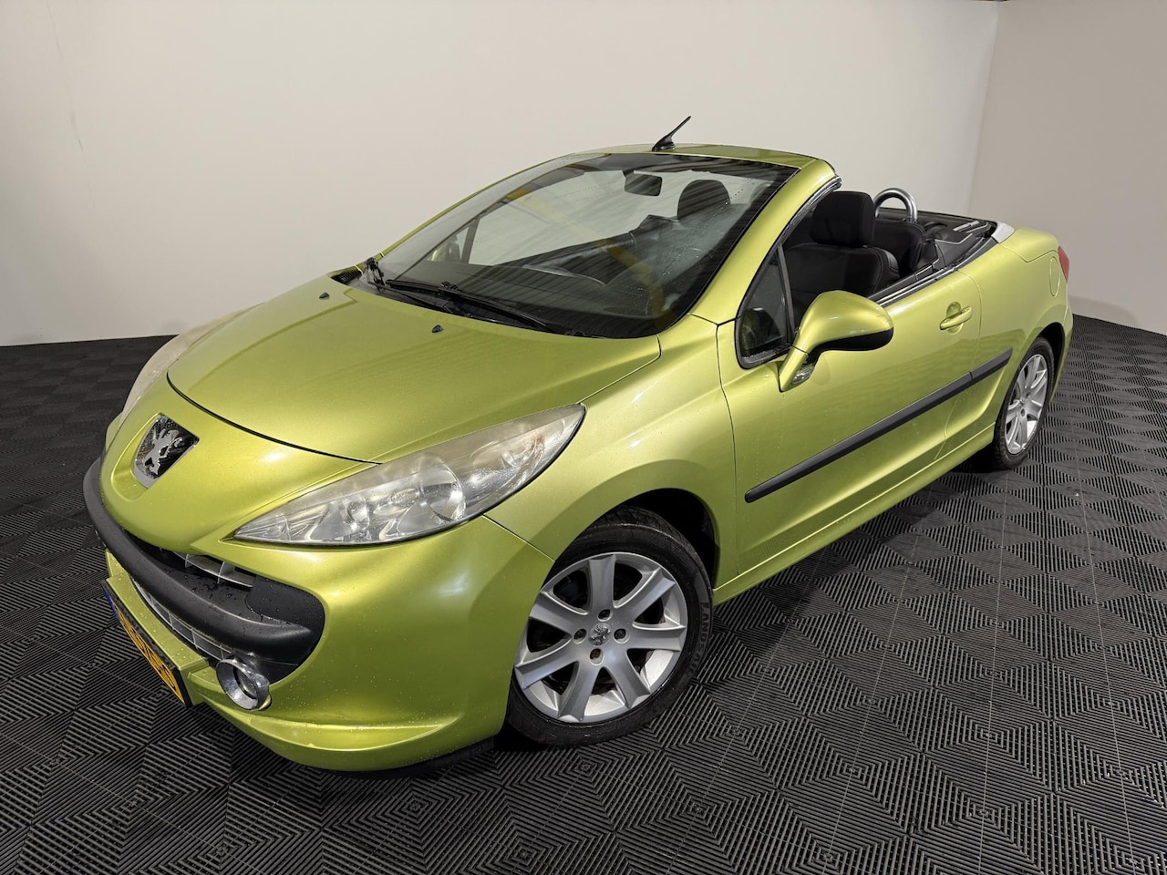 Peugeot 207 CC - 1.6 VTi 1.6 VTi - AutoWereld.nl