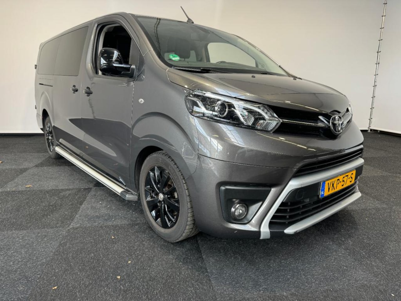 Toyota ProAce - 2.0 D4D Dubbel cabine 180 PK Leer Automaat - AutoWereld.nl