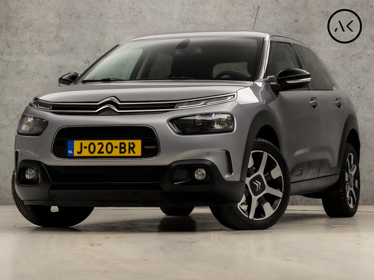 Citroën C4 Cactus - 1.2 PureTech Shine (GROOT NAVI, APLLE CARPLAY, CAMERA, KEYLESS START, VIRTUAL COCKPIT, CRU - AutoWereld.nl