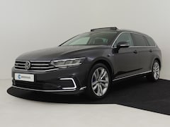 Volkswagen Passat Variant - 1.4 TSI PHEV GTE Business 218pk | Panorama dak | Adaptief cruise control | Navigatie | Hea