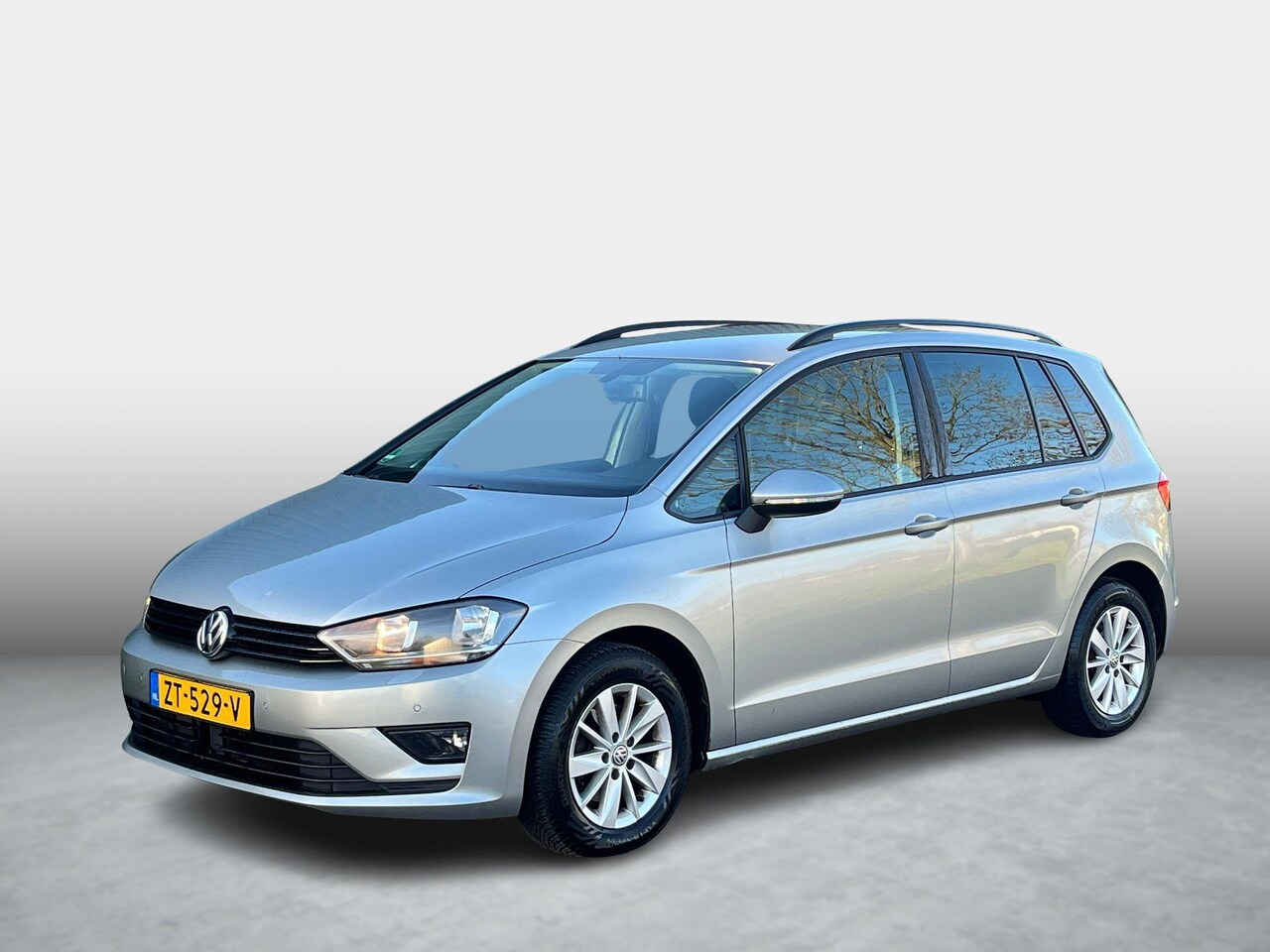 Volkswagen Golf Sportsvan - 1.6 TDI Comfortline ACC NAVI - AutoWereld.nl