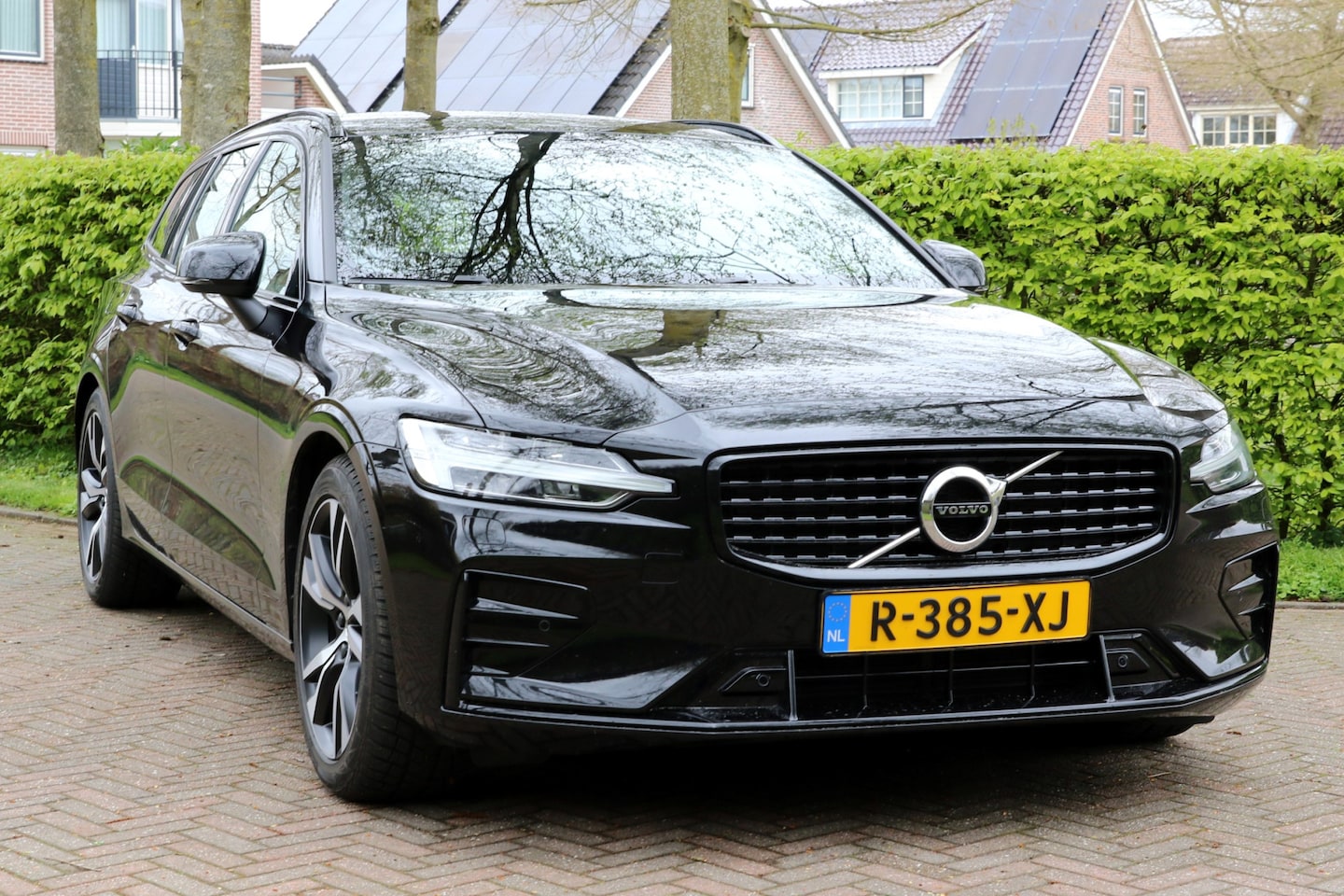 Volvo V60 - 2.0 B4 Plus Dark 2.0 B4 Plus Dark - AutoWereld.nl