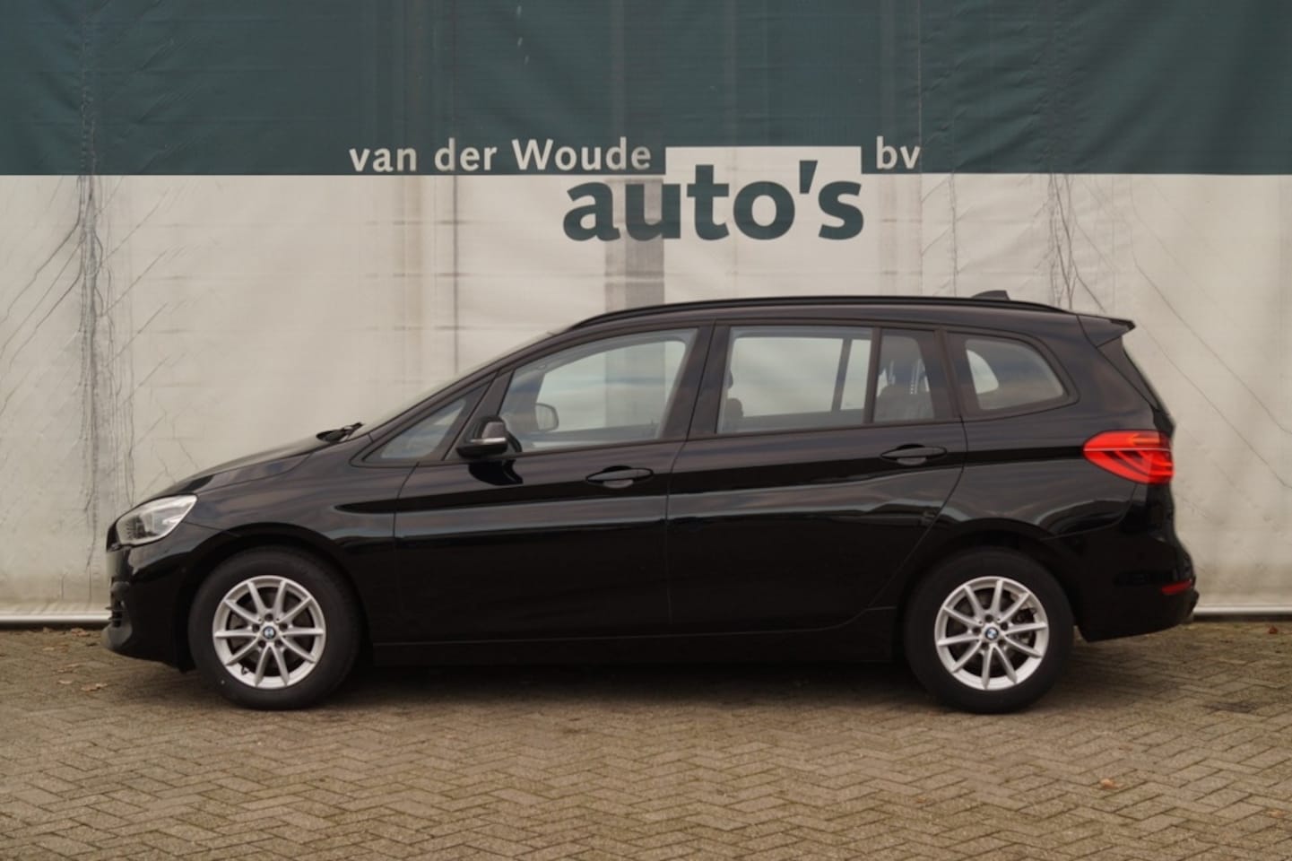 BMW 2-serie Gran Tourer - 216i Executive Edition 7-persoons -NAVI-ECC-CAM- - AutoWereld.nl