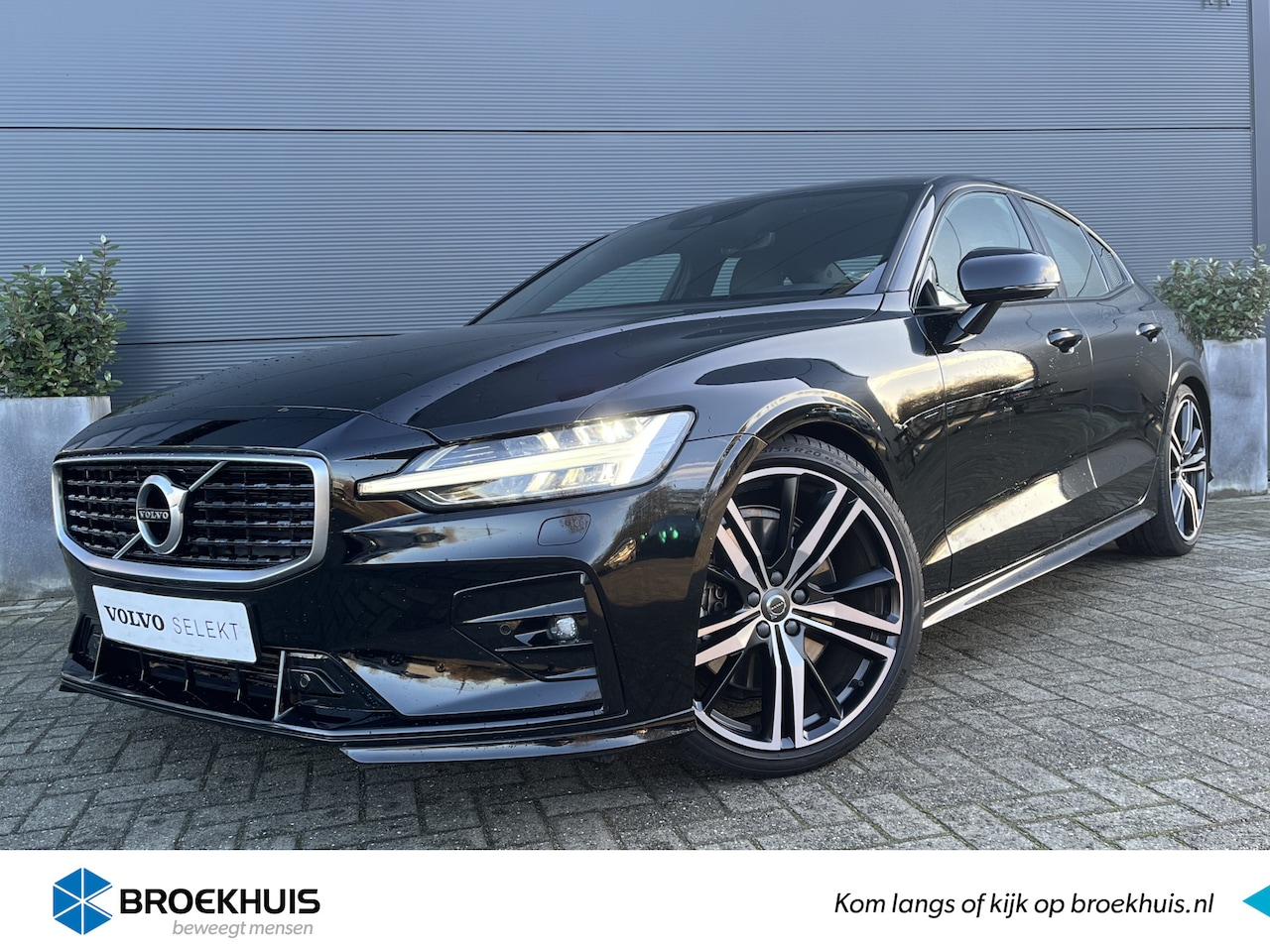 Volvo S60 - 2.0 T5 Intro Edition | Styling Kit | Panoramadak | HUD | Harman/Kardon | - AutoWereld.nl