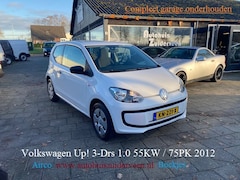 Volkswagen Up! - 1.0 55KW / 75PK 3-DRS Airco Boekjes