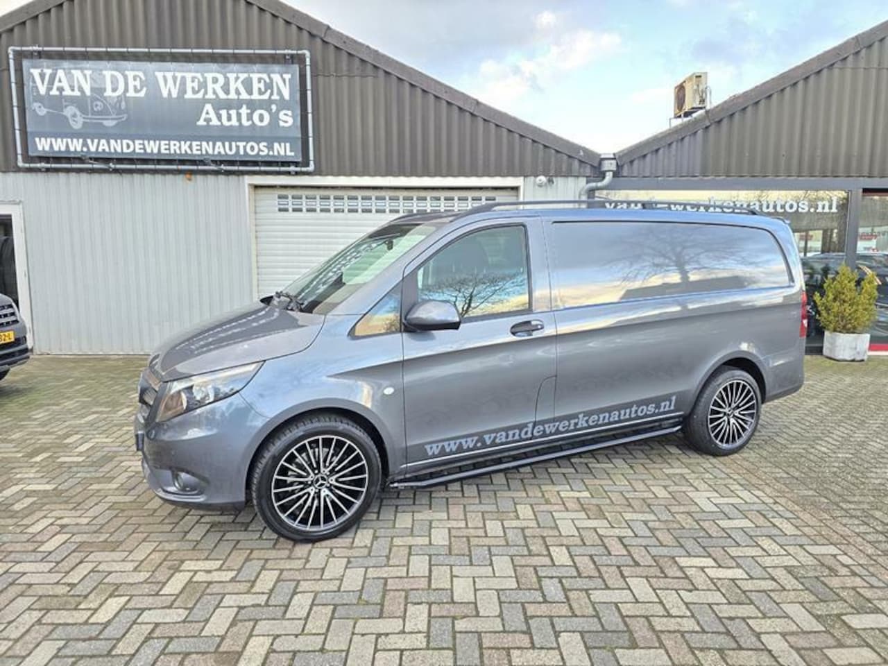 Mercedes-Benz Vito - Bestel 114 CDI Lang Luxe AUTOMAAT Airco|Cruise|Navi|Camera|19inch|Pdc!! - AutoWereld.nl