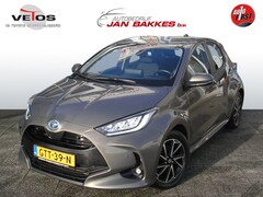 Toyota Yaris - 1.5 Hybride Dynamic/parkeersensoren/weinig km