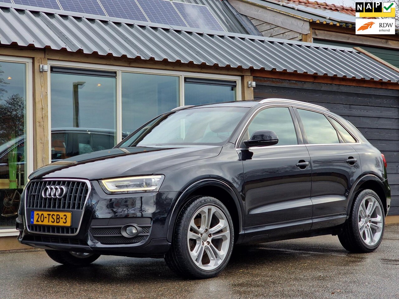 Audi Q3 - 2.0 TFSI quattro Pro Line 2.0 TFSI quattro Pro Line (NL-Auto / Panoramadak / NAP / 19 Inch / Climate / Cruise / Navi - AutoWereld.nl