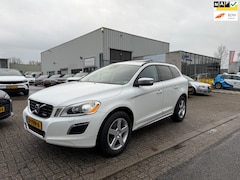 Volvo XC60 - 2.0 T5 R-Design, Pano, Navi, Leder, NAP