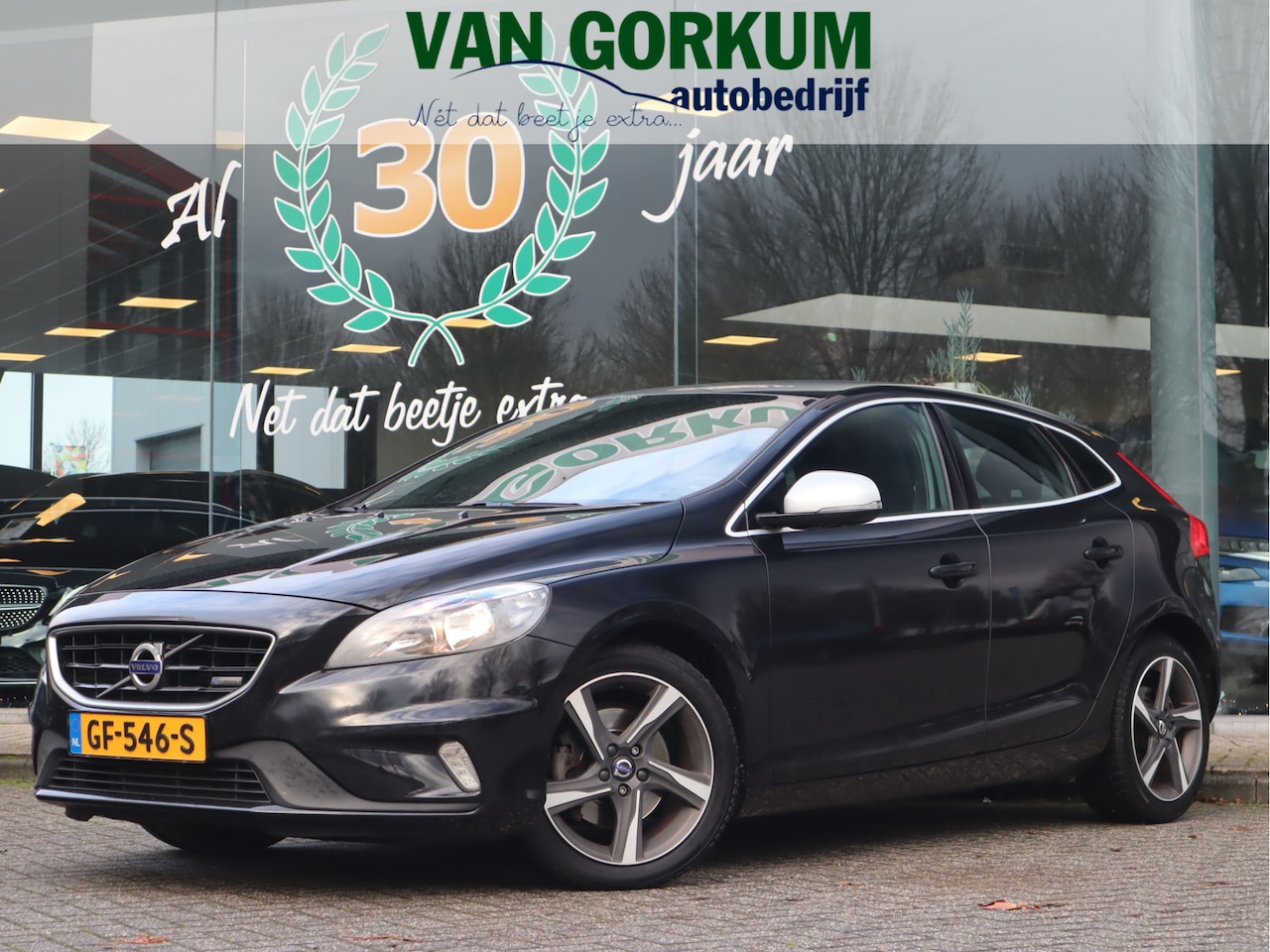 Volvo V40 - 1.6 T3 R-Design 1.6 T3 R-Design - AutoWereld.nl