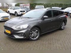 Ford Focus Wagon - 1.0 EcoBoost 125pk ST-Line Business Wagon, Winterpack, Half leder, Elec. Achterklep