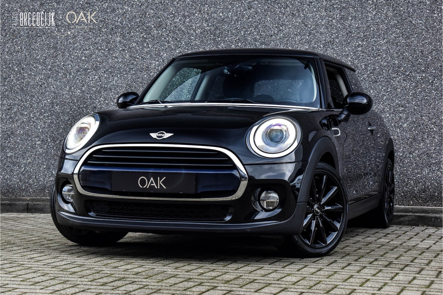 MINI Cooper - Mini 1.5 Chili Aut. | Navigatie | Half Leder | LED | 17"LM | Midnight Black - AutoWereld.nl