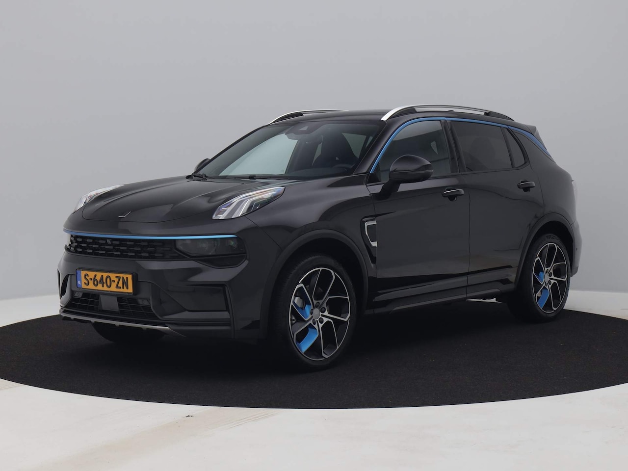 Lynk & Co 01 - 1.5 Plug-in Hybrid | 360° | ZWARTE HEMEL | NLD AUTO - AutoWereld.nl