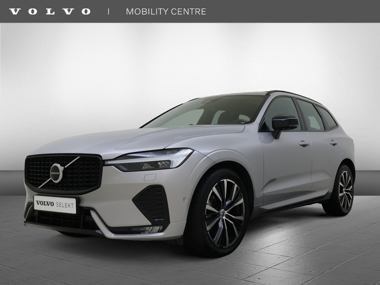 Volvo XC60 - Ultimate Dark | Luchtvering | Trekhaak | Panoramadak | - AutoWereld.nl