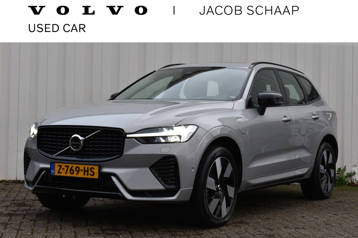 Volvo XC60 - Recharge T6 AWD Ultimate Dark | 2250 kg trekgewicht | 360 camera | Head-up display | Trekh - AutoWereld.nl