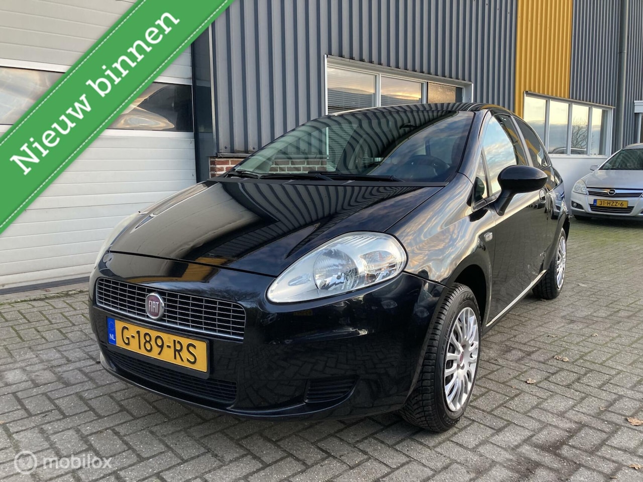 Fiat Grande Punto - 1.4 Active NETTE AUTO! - AutoWereld.nl