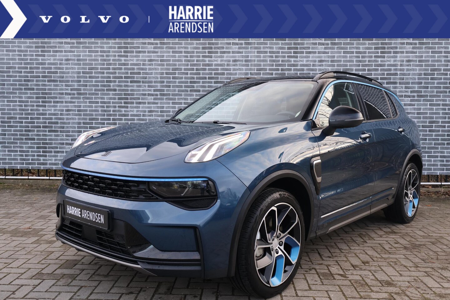 Lynk & Co 01 - 1.5 | Panoramadak | Adaptive cruise control | LED koplampen | Camera | 20 inch velgen | Cl - AutoWereld.nl