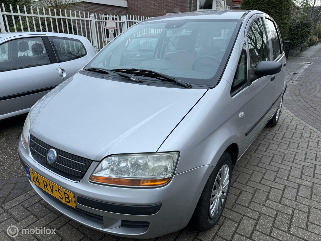 Fiat Idea - 1.4-16V Active 1.4-16V Active - AutoWereld.nl