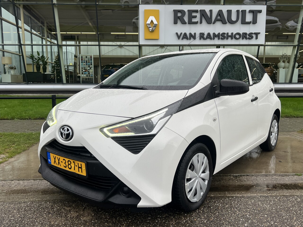 Toyota Aygo - 1.0 VVT-i x-fun / Airco / Elek. Ramen V / Bluetooth / - AutoWereld.nl