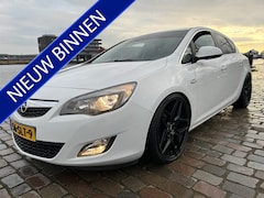 Opel Astra - 1.4 Turbo Sport navi airco/ecc sport uitv