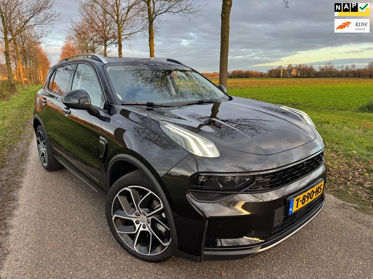 Lynk & Co 01 - 1.5 Plug in Hybride Black edition - AutoWereld.nl