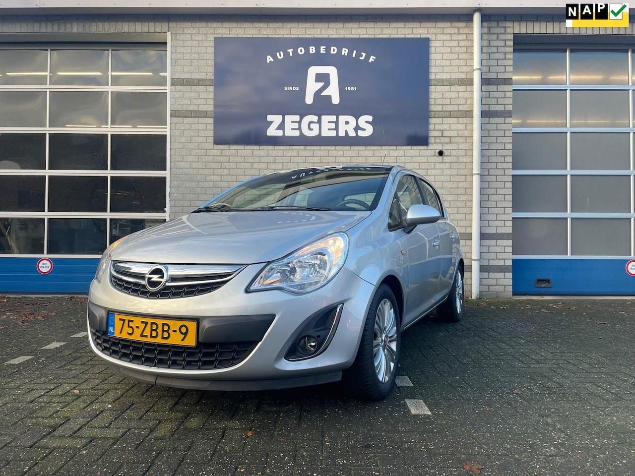 Opel Corsa - 1.2-16V Cosmo 1.2-16V Cosmo - AutoWereld.nl