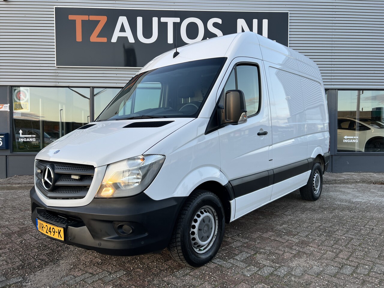 Mercedes-Benz Sprinter - 313 CDI L1H2 Aut. Standkachel/Omvormer 220V - AutoWereld.nl