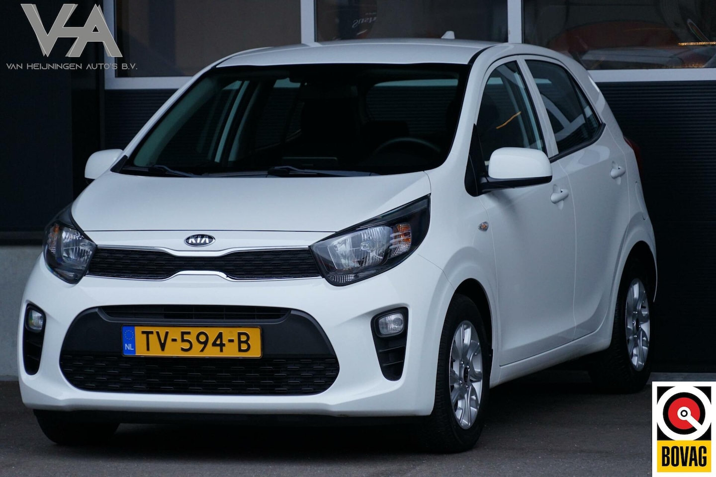 Kia Picanto - 1.0 CVVT ComfortPlusLine Navigator 1.0 CVVT ComfortPlusLine Navigator, CarPlay, cam. - AutoWereld.nl