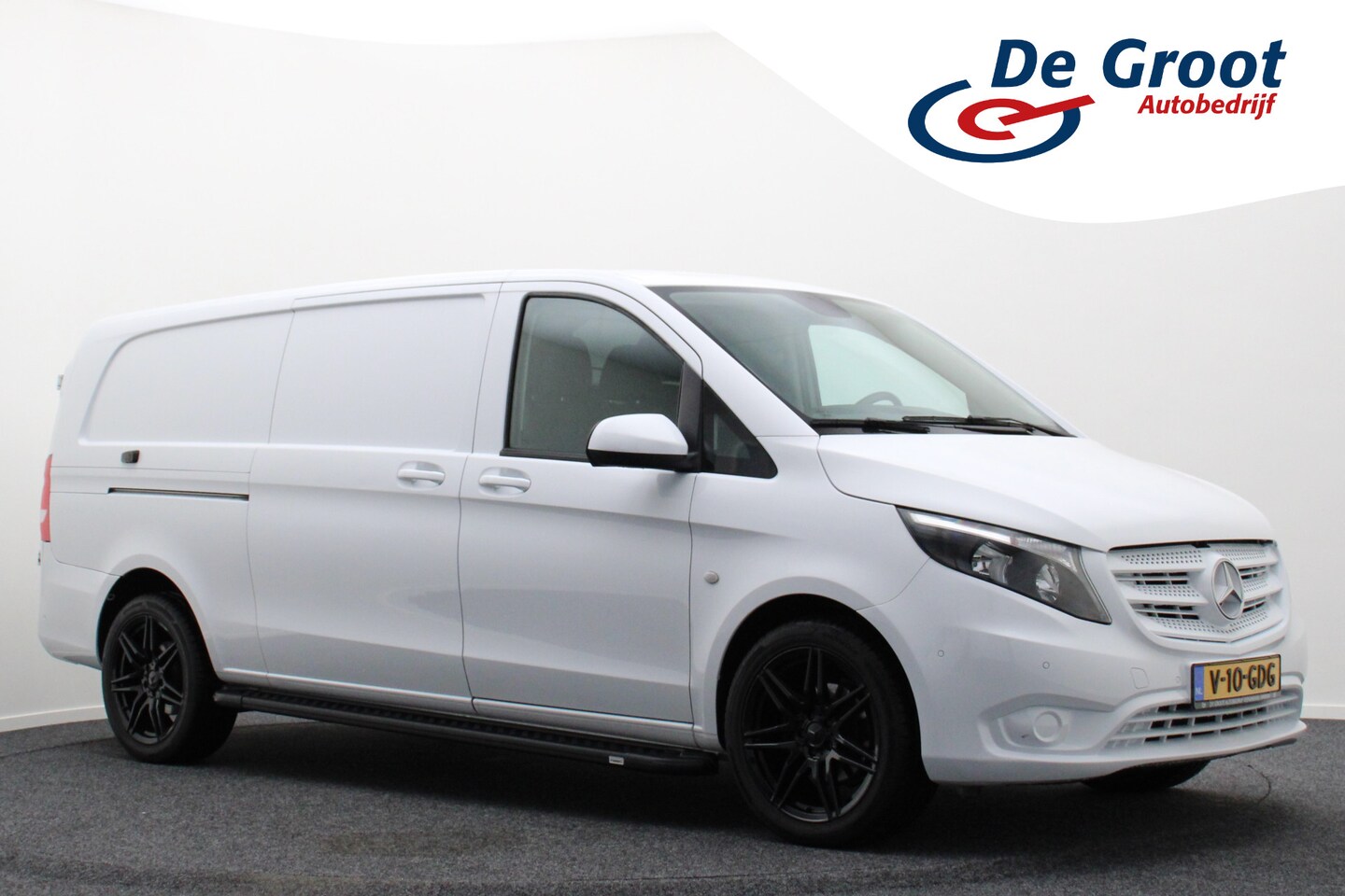 Mercedes-Benz Vito - 116 CDI Extra Lang Automaat 3-Zits, Airco, Navigatie, Camera, Apple CarPlay, Cruise, Achte - AutoWereld.nl