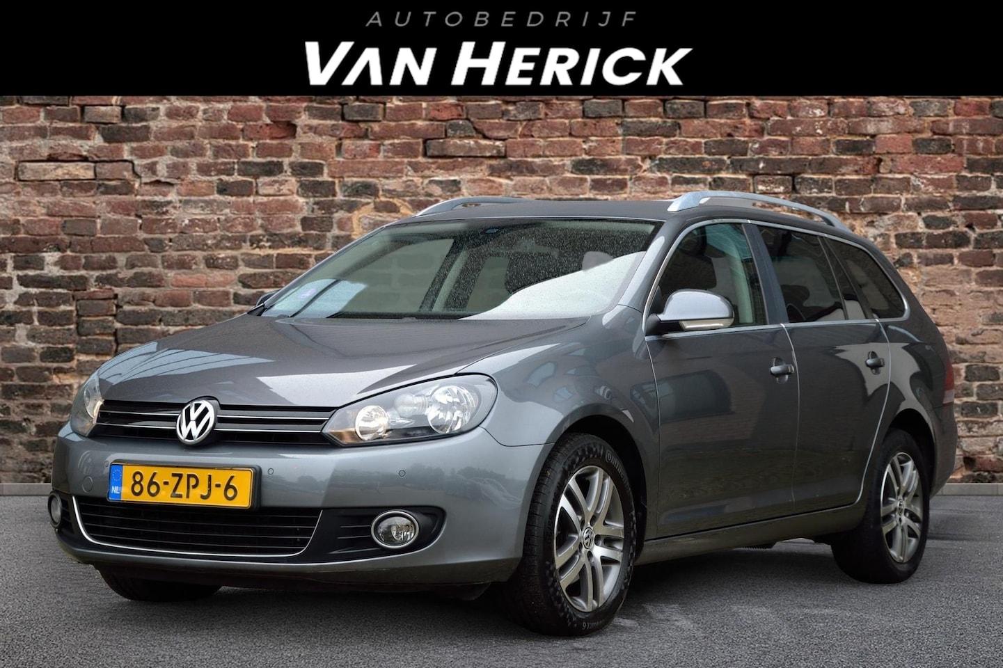 Volkswagen Golf Variant - 1.2 TSI Highline BlueMotion | Cruise| Navi| Trekhaak - AutoWereld.nl