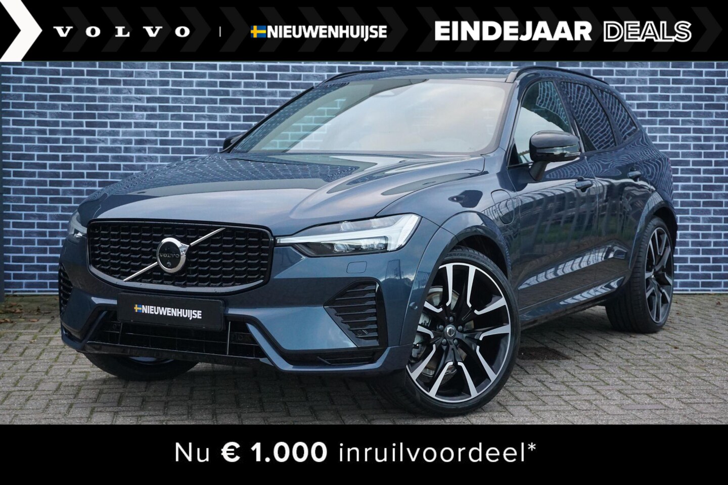 Volvo XC60 - 2.0 Recharge T8 AWD Ultra Dark | Luchtvering | Bowers & Wilkins | Massage | Stoel koeling - AutoWereld.nl