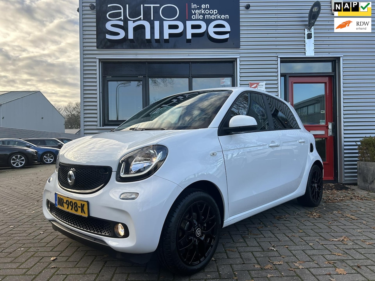 Smart Forfour - 1.0 Turbo Passion 90 PK -AUTOMAAT-5DRS.-CLIMA-CRUISECONTROL-BLUETOOTH-LICHTMETALEN VELGEN- - AutoWereld.nl